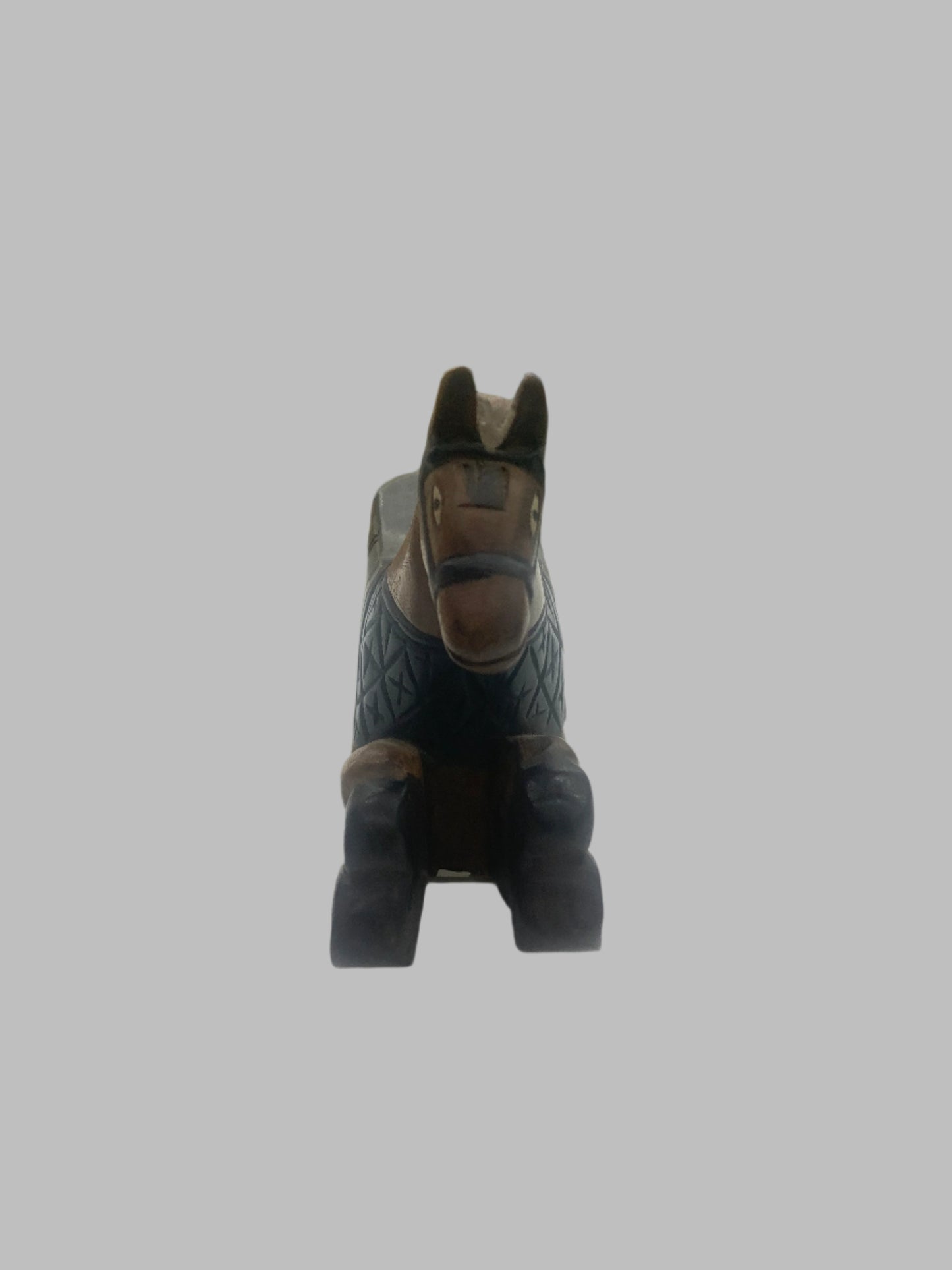 VINTAGE COLLECTIBLE HAND CARVED HORSE