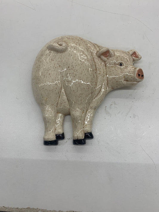 CERAMIC PIG WALL DECOR