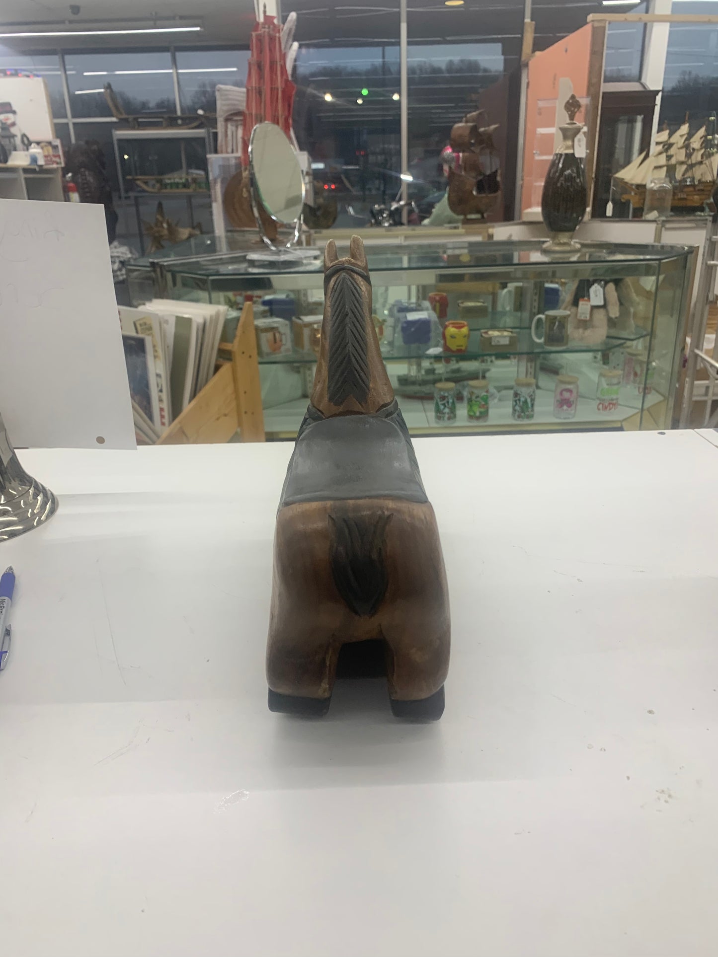 VINTAGE COLLECTIBLE HAND CARVED HORSE