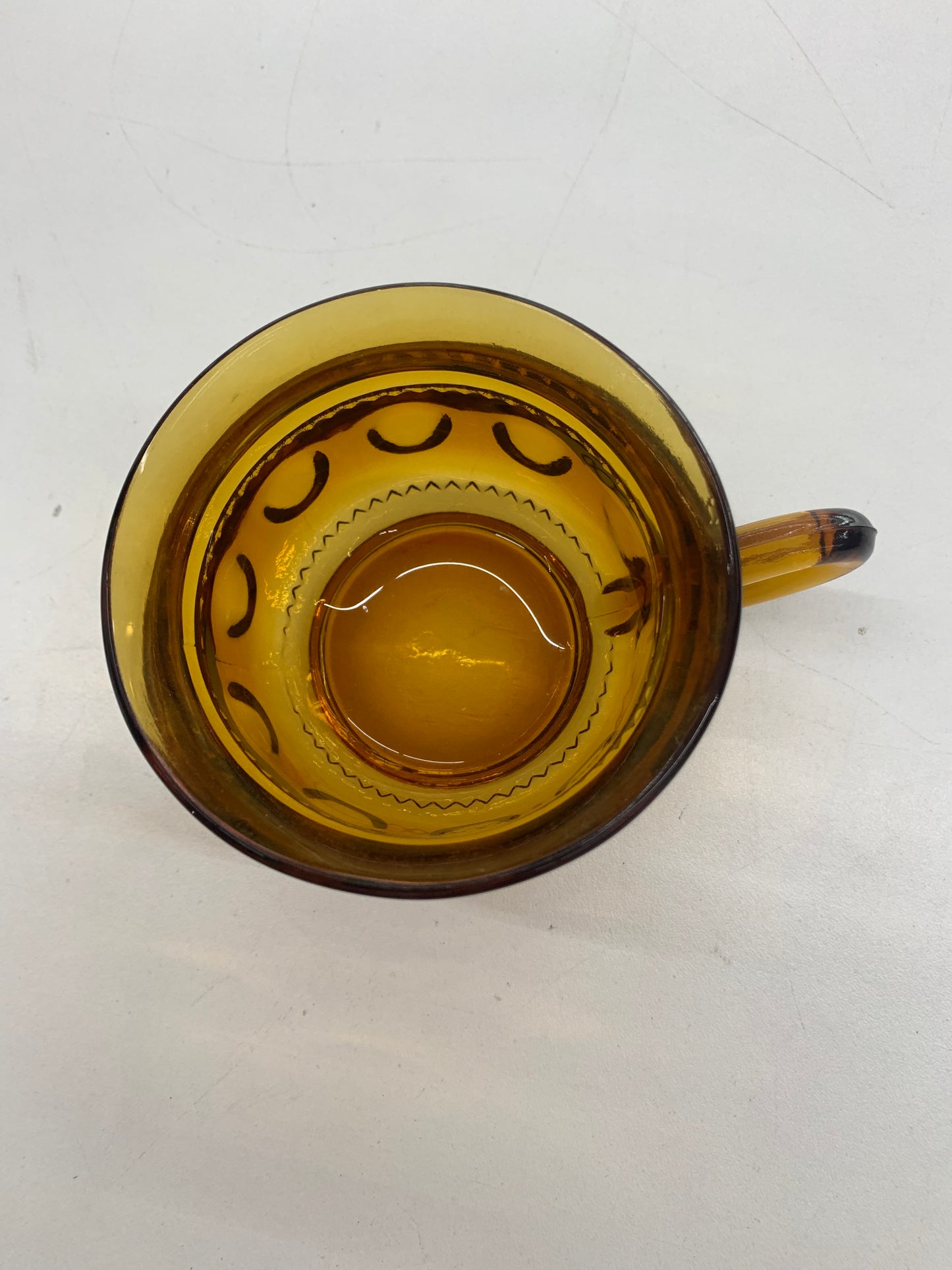 VINTAGE AMBER INDIANA GLASS KING'S CROWN THUMBPRINT PATTERN CUP