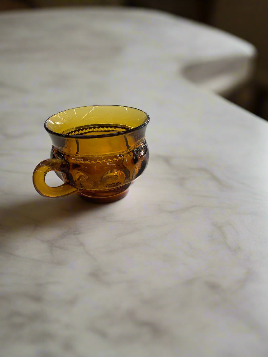VINTAGE AMBER INDIANA GLASS KING'S CROWN THUMBPRINT PATTERN CUP